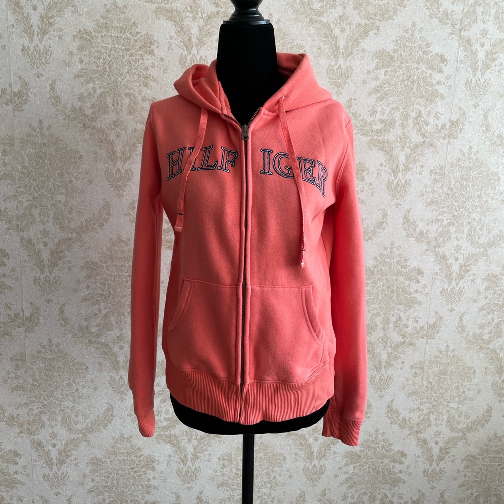 Tommy Hilfiger zipped up hoodie